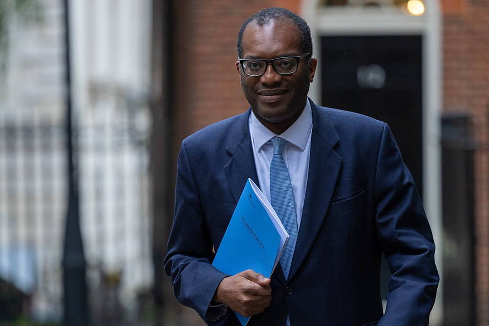 Pound Sterling Jumps against Euro, Dollar as Kwarteng Ditches 45p Tax Cut