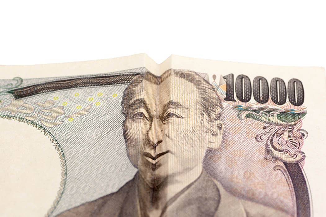Yen note distorted