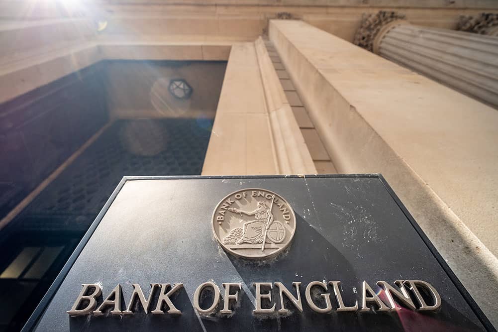 بنك إنجلترا اليورو والجنيه الإسترليني يمكن أن يوفر دعمًا إضافيًا مقابل الدولار: بنك أوف أمريكا