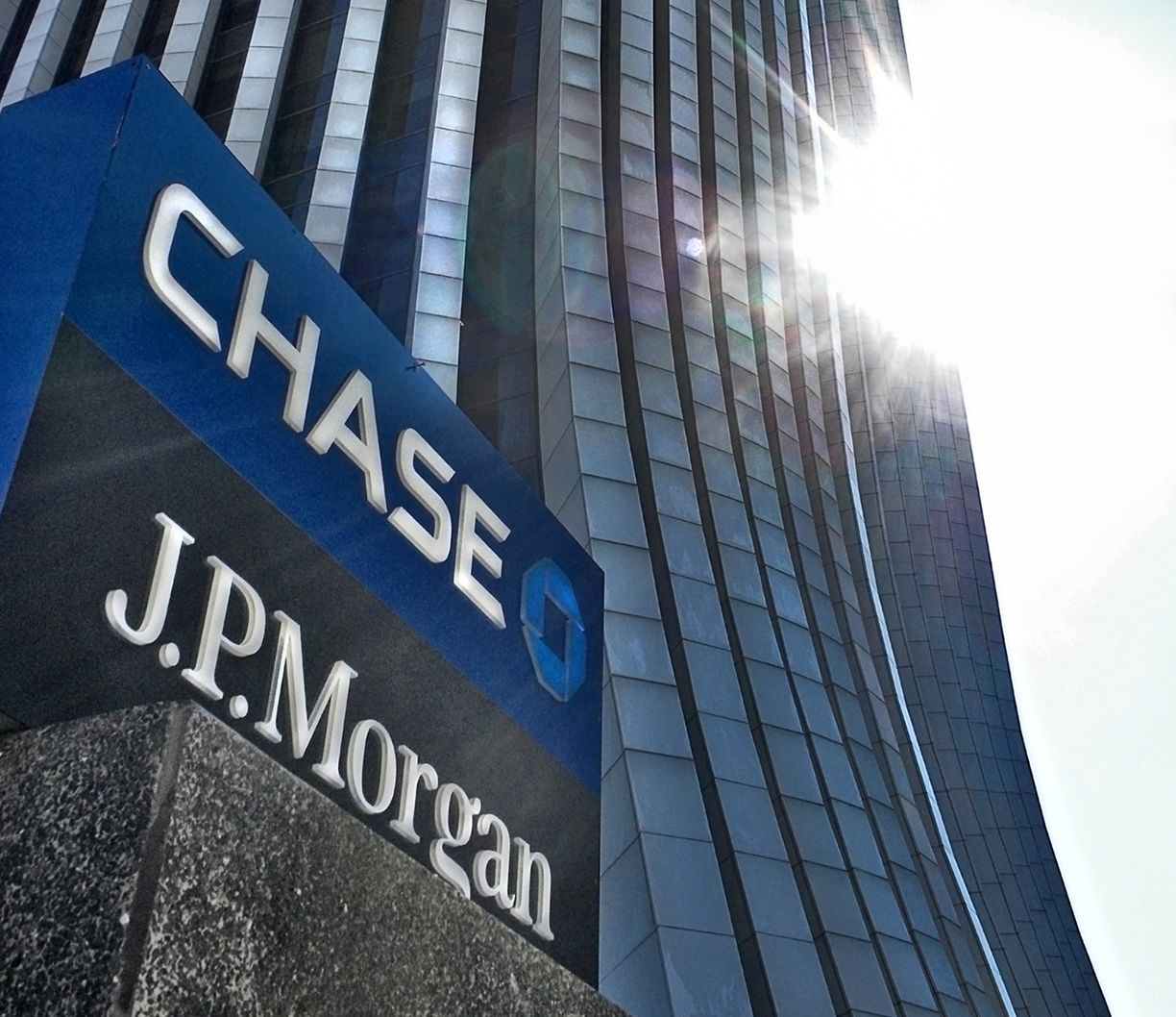 JPMORGAN Chase. Jp Morgan Chase Bank. Башня JPMORGAN Chase. JPMORGAN Chase эмблема. Хай банк