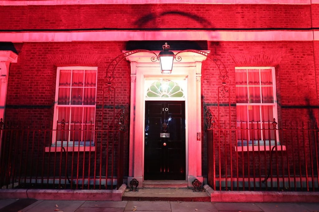 10 Downing Street braces for a vote of confidence