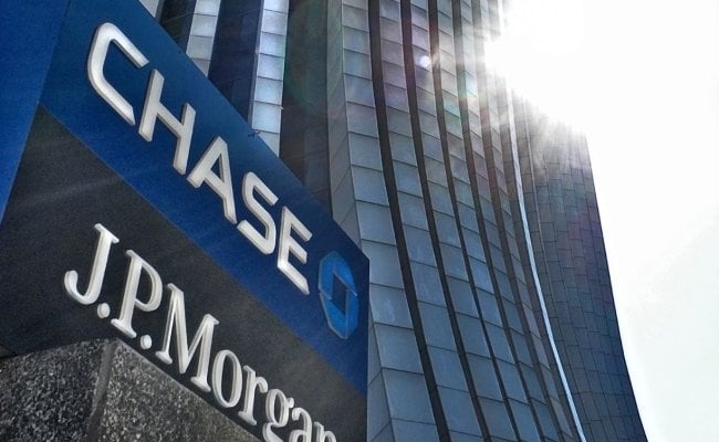 Dollar Forecast Lifted by JP Morgan