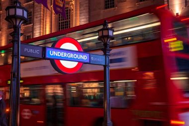 UK Business Confidence Rebounds Sharply in February – Lloyds