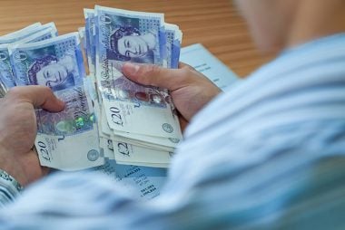 US Wage Growth Disappoints, Could Spell "Significantly Higher" Pound to Dollar Exchange Rate