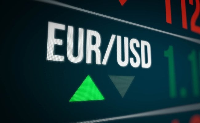 Euro-Dollar Faces a Damp Summer: BofA