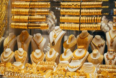 Currency Debasement Fears Reflected in Gold's Rise
