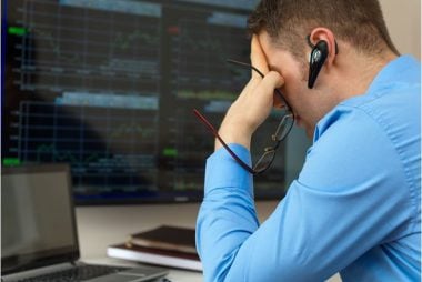 Pound Falling Against US Dollar, All Eyes Fixed on 1.40 Support Zone 