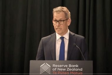 New Zealand Dollar Hoisted Higher by RBNZ