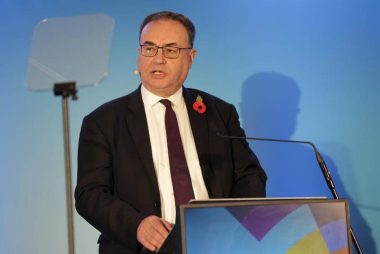 Pound Sterling's 'False Dawn' as Bailey Struggles to Convince