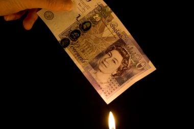 Pound Sterling Ripe for Selling Against the Euro as Bank of England Drifts Off Course