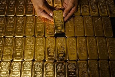Gold Price Set to Shine Brighter in Year Ahead as U.S. Dollar Ebbs