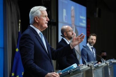 "Brexit Deal Reached": Pound Sterling Rallies against Euro and Dollar