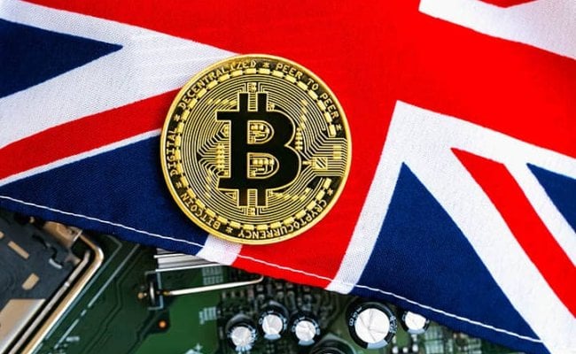 Bitcoin's Fall is Dollar's Gain: The Debasement Trade is Under Pressure