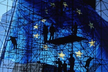 Euro to Dollar Rate Outlook Brightens On Sign of Inflation Win for ECB