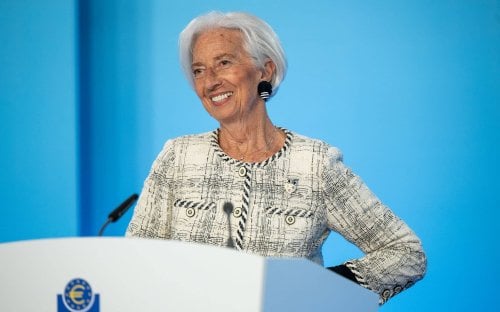 EUR/USD Rises to 1.17 After ECB Unable to Douse Rate Hike Bets