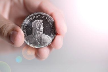 Swiss Franc's Favourable Outlook Backstopped by SNB FX Sales, BMO Says 