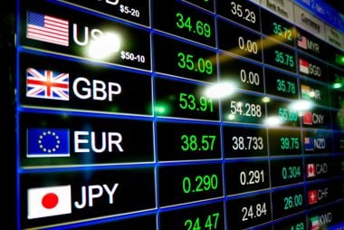 Japanese Yen Loss Echoed by Renminbi as Each Bolsters U.S. Dollar 