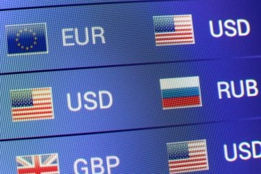 Euro-to-Dollar Rate Underperforms after Inflation Stirs, GDP Misses and USD Bears Retreat