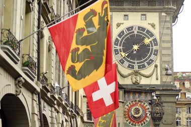 Notable Pound-Franc Weakness Ahead Says Leading Swiss Bank