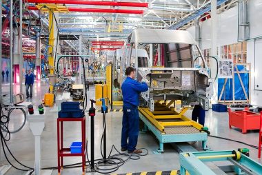 Vehicle exports help balance UK trade deficit
