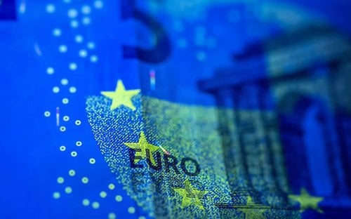 Euro-Dollar Rate Has a Central Bank Disconnect Problem