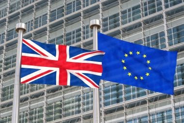 Pound Loses Some Momentum on News Brexit Deadline Due to be Pushed Back