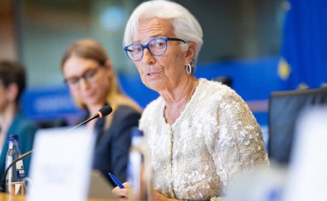 Euro-Dollar Drops to August Lows: PMIs Underpin Lagarde's Dovish Tilt