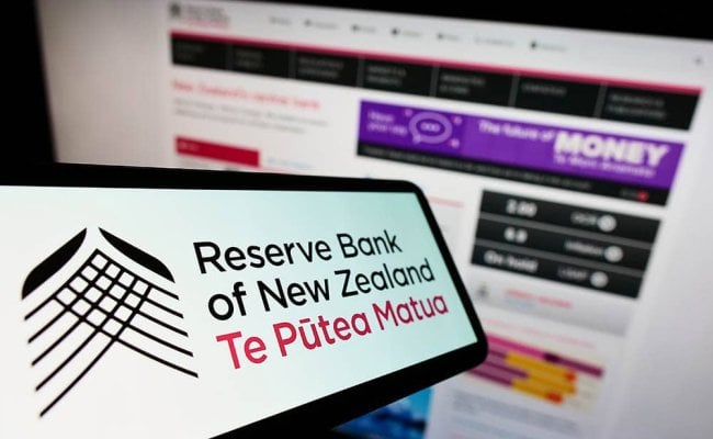 RBNZ Must Hike Just to Hold the New Zealand Dollar Steady