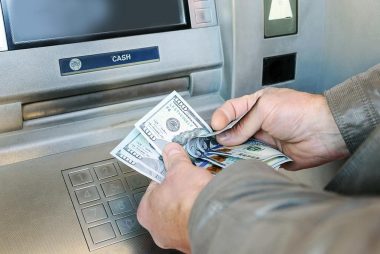 Dollar Advances on Sterling, Strong Payroll Report Further Reduces any Notion of a Fed Rate Cut