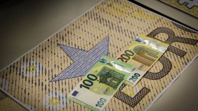 Euro-Dollar Due a Rebound from Two-month Lows