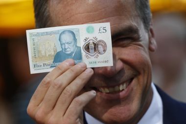 Carney helps British pound to 2016 best against US dollar