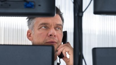 Navigating Central Bank Shifts: What's Driving Forex Volatility in 2026?