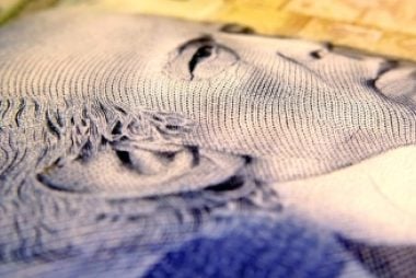 pound to canadian dollar