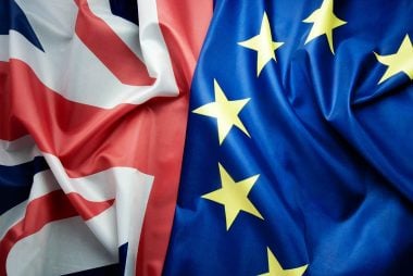 Pound-Euro Run Fails at Strong Resistance Zone