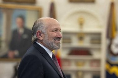 Canadian Dollar: Lutnick Hints Trump Ready to Row Back