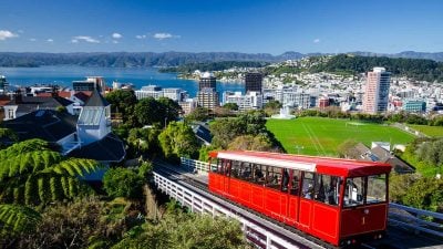 Pound-New Zealand Dollar Eyes Trendline at 2.30