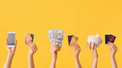 How Exchange Rate Fluctuations Affect International Online Payments