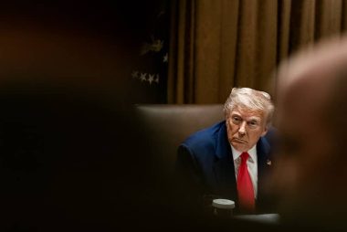 Dollar Suffers on Trump's Latest Tariff Power Play