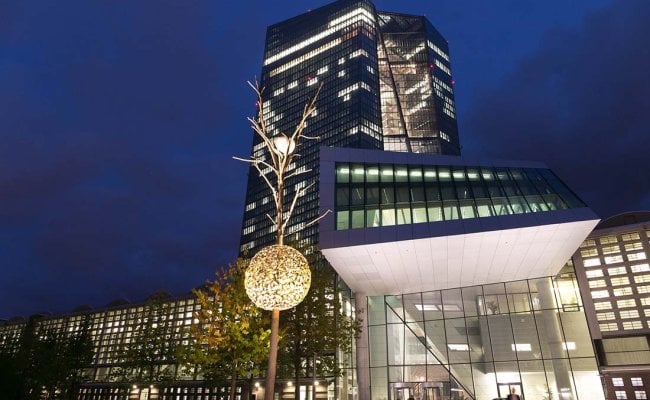 Euro-to-Dollar Week Ahead Forecast: Sellers in Control