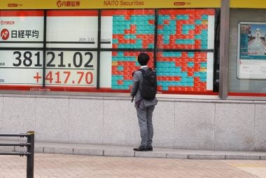 Pound-Dollar Reaches Two-month Highs in Wake of Japan Intervention