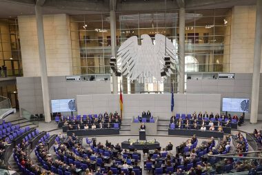 Euro at Best Level Since October Heading Into Key German Vote